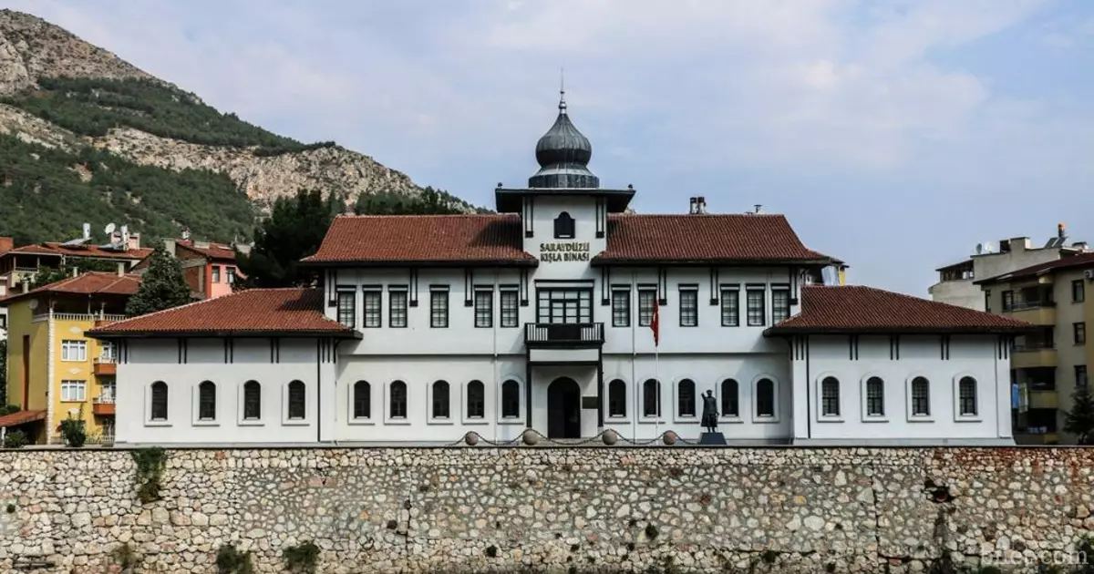 Στρατώνας Amasya Sarayduzu και Εθνικό Μουσείο Αγώνα