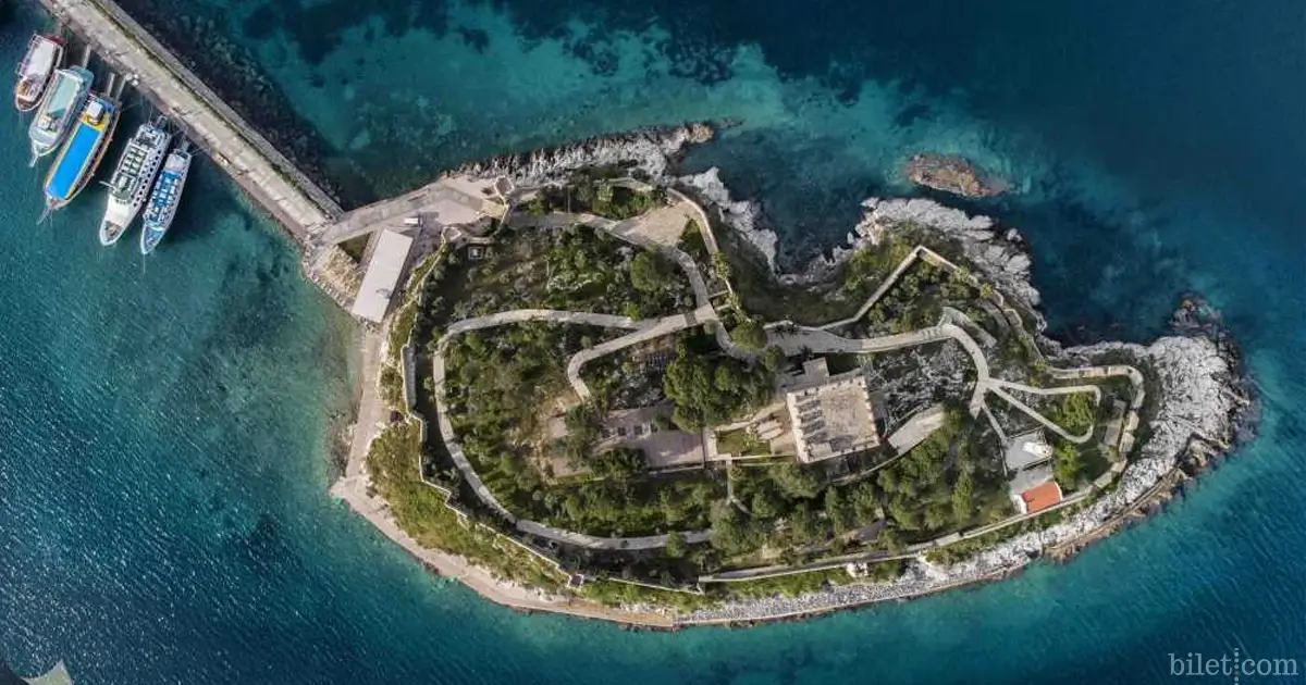 Замок Голубиного острова