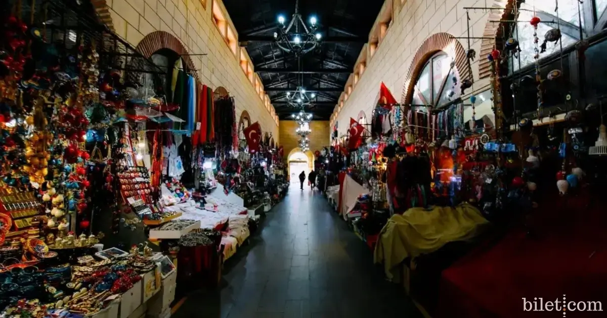 Aynalı Çarşı (Mirrored Bazaar)