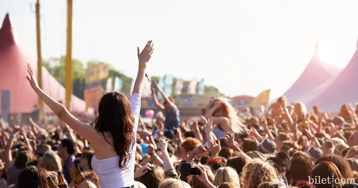 glastoury festival