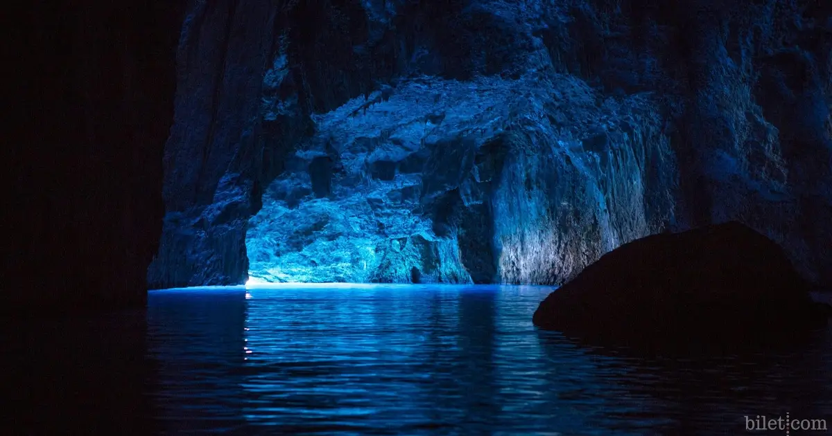 iç mavi mağara