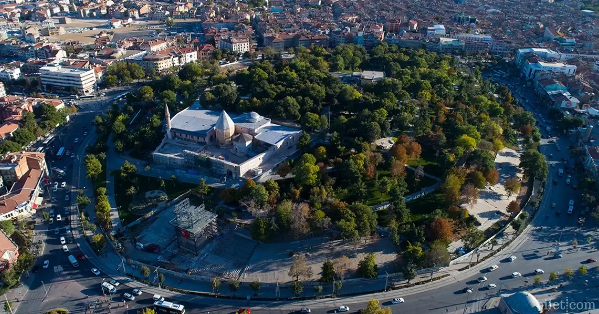 Collina e moschea di Konya Alaeddin