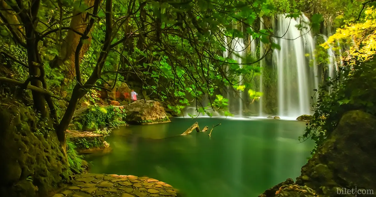 Kurlu Waterfall