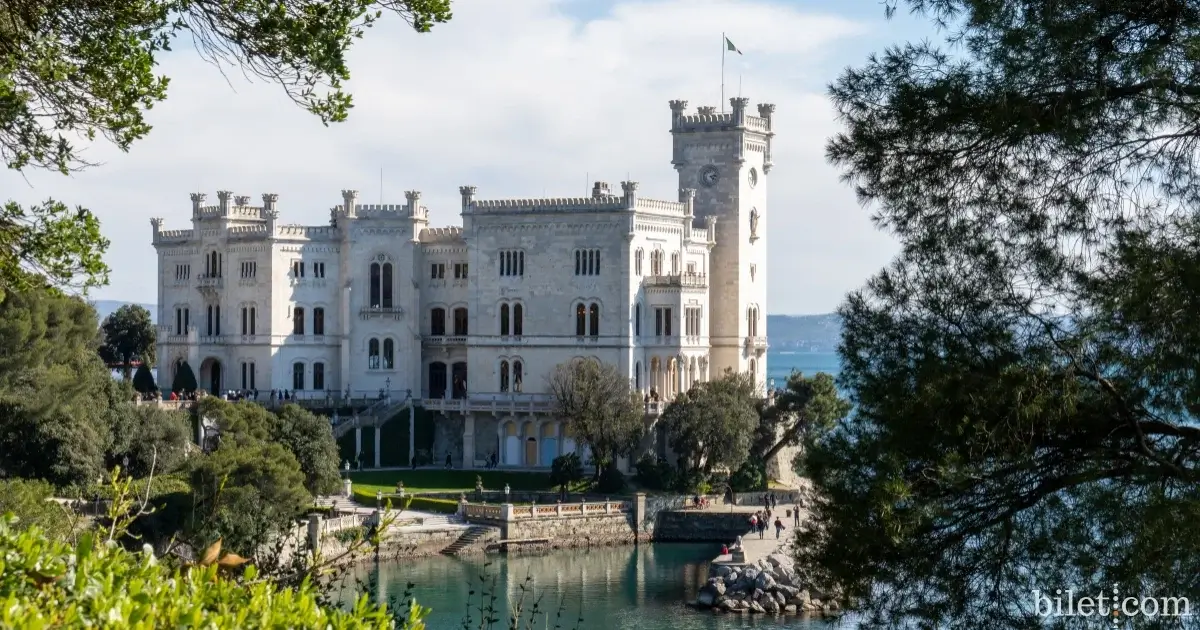 Miramare qalası