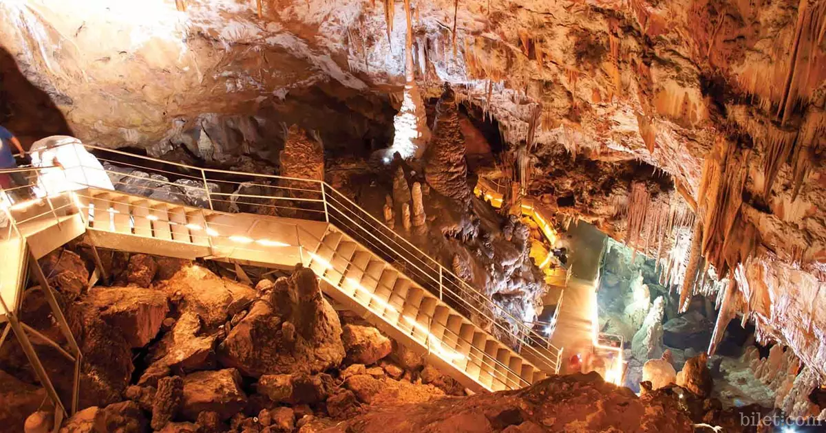 oylat hot springs and caves