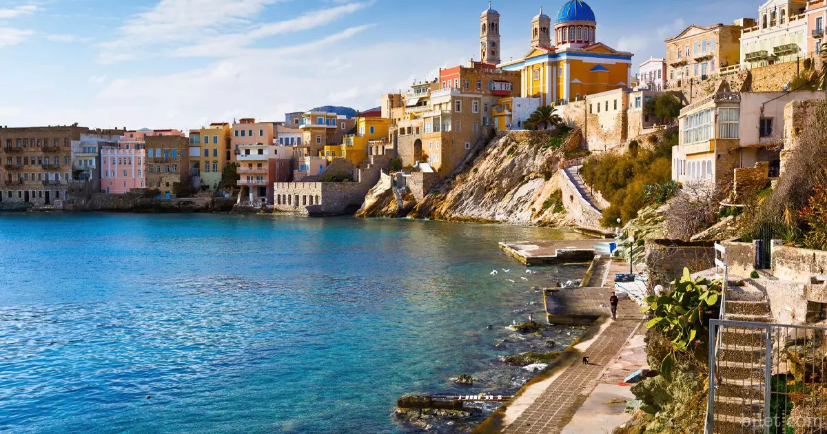 How to get to Syros island
