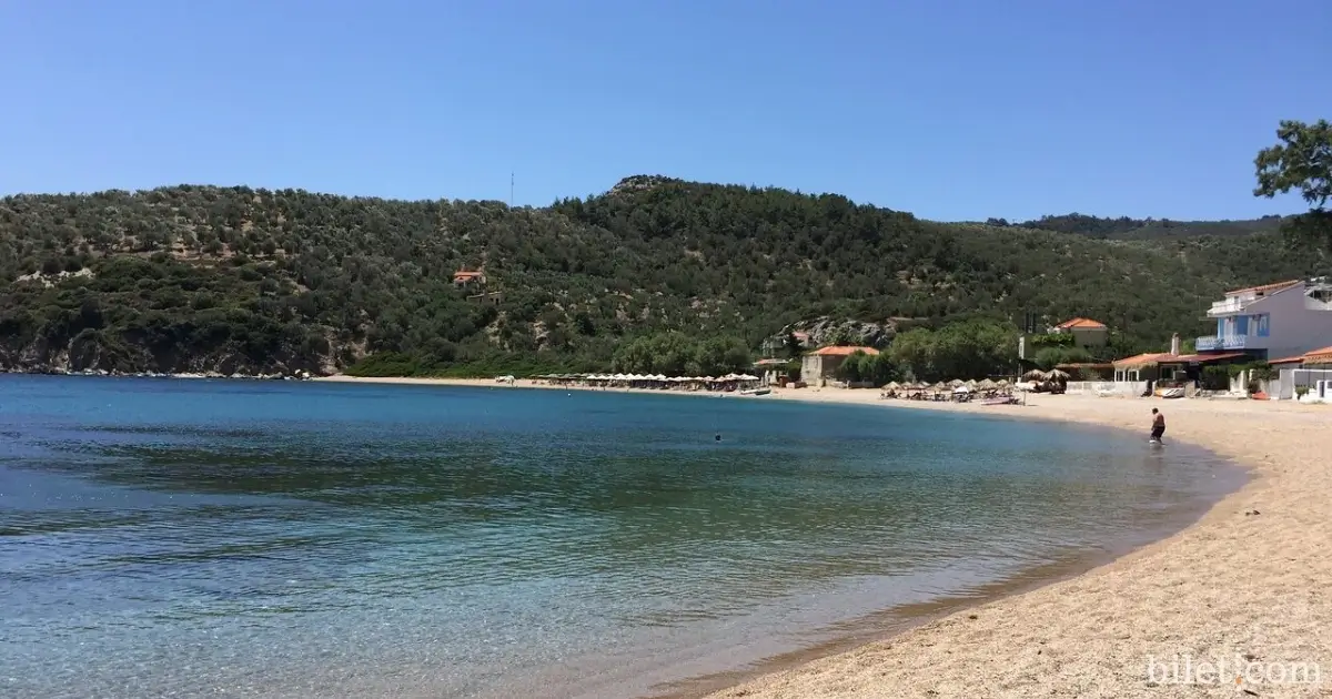 tarti beach lesbos
