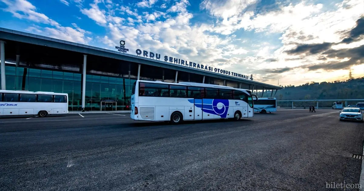 hərbi avtobus terminalı