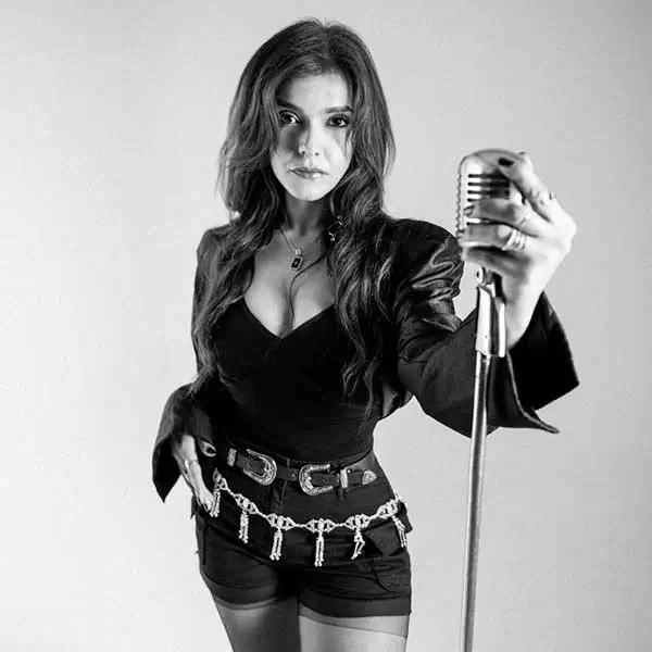 Αϊσεγκιούλ Φιράτ