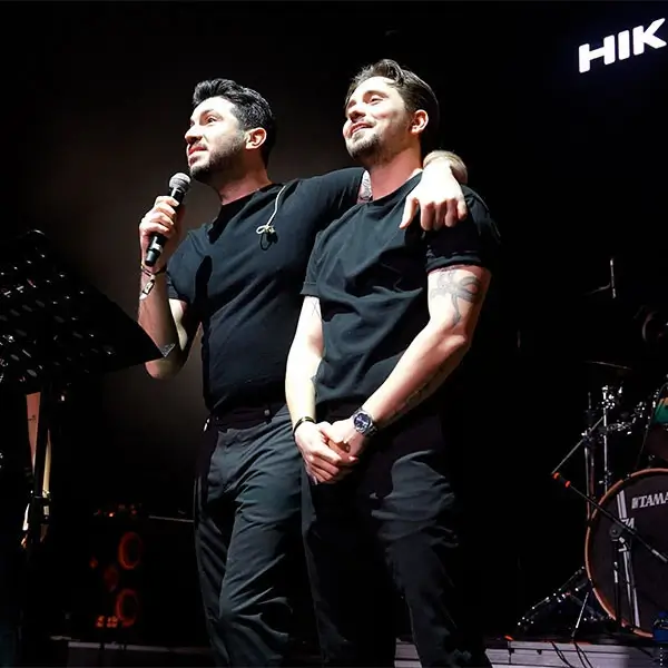 Hikayeden Adamlar Kırık Kalpler Partisi