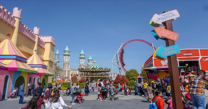 VIALAND Theme Park Bileti - 2